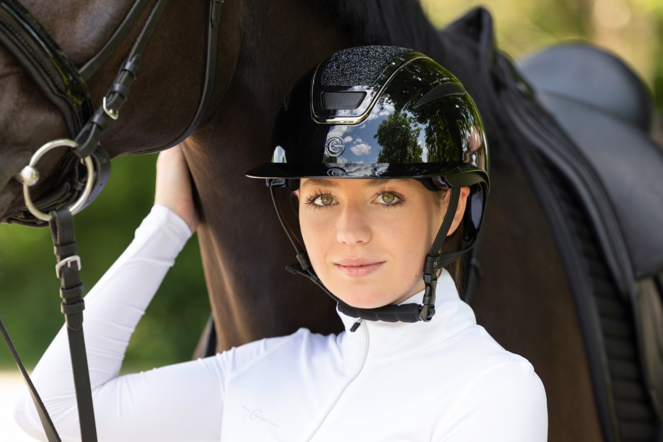 Casque d'équitation Covalliero eXite, Femme, Hommes, Noir, circonférence 52-56 cm, Disc System, visière Flexible, système de Ventilation, Fermeture Fast-Click