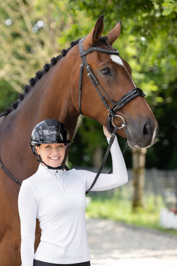 Casque D’équitation Covalliero EXite – Noir, 52-56 Cm, Certification EN1384, Système Disc, Visière Flexible
